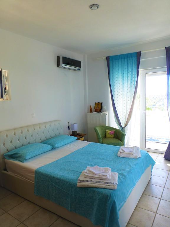 דירות אנביסוס Seaview Near Athens & Sounio מראה חיצוני תמונה